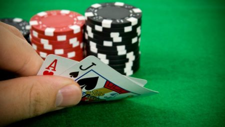 These Are The Helpful Tips to Win in Blackjack For Beginners