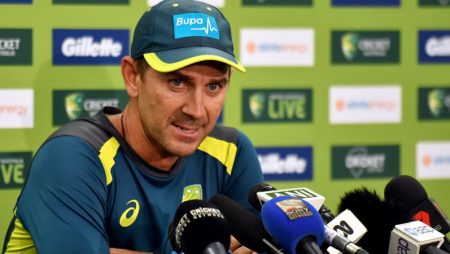Justin Langer is questioning his leadership in the T20 World Cup