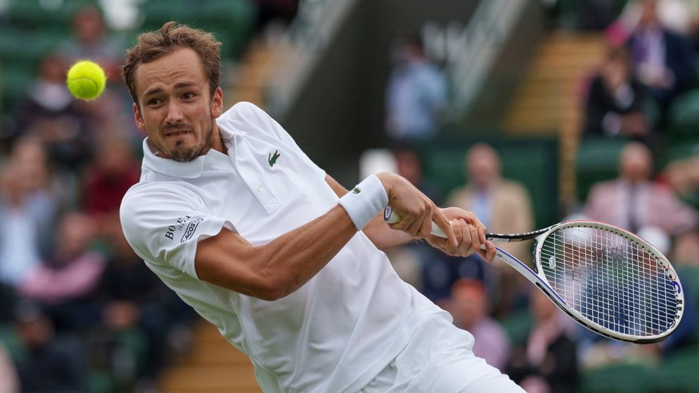 Daniil Medvedev beat James Duckworth in the ATP Toronto Masters