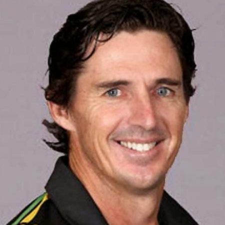 Brad Hogg says “RCB will have to recruit someone from the auction” in the Indian Premier League: IPL 2021