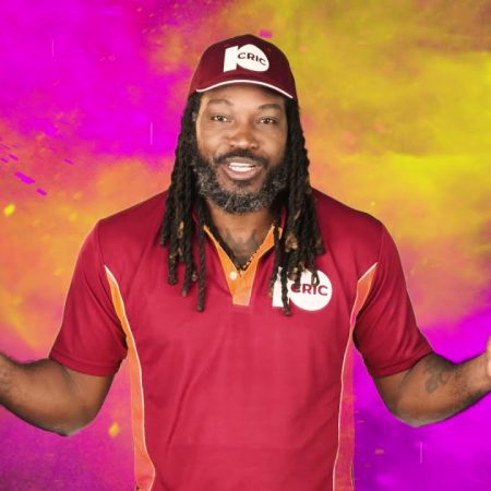 Chris Gayle scoring 14, 000 run T20 runs turn fans to say “Age Is Just A Number”