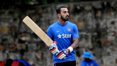Aakash Chopra says “KL Rahul will make the most runs in the league phase” in T20 World Cup 2021