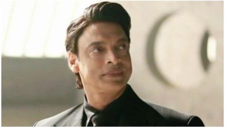 Shoaib Akhtar says “Our whole country knows about your sacrifices” in T20 World Cup 2021