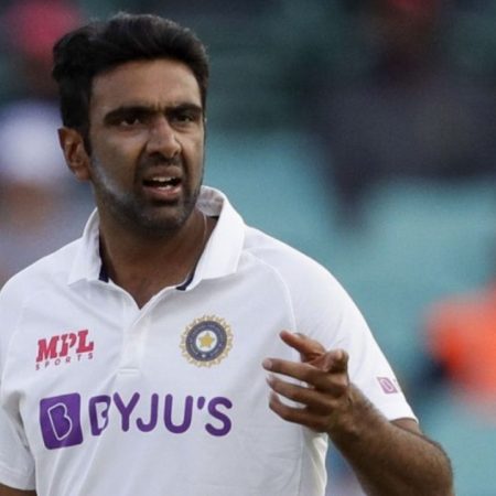 Aakash Chopra says “You are looking for wickets” on R Ashwin in T20 World Cup 2021