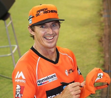 Brad Hogg says “If I was RCB, I would not keep AB de Villiers” in IPL 2021