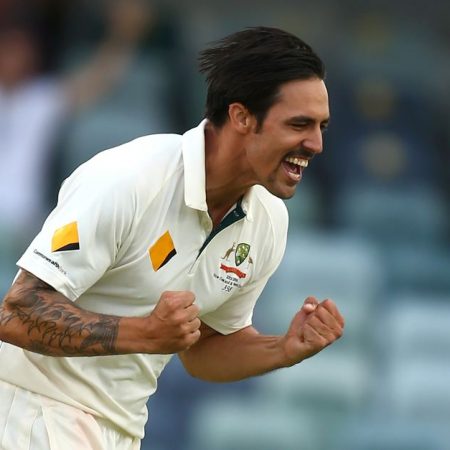 Mitchell Johnson says “It’s going to be very difficult” in the Ashes Series
