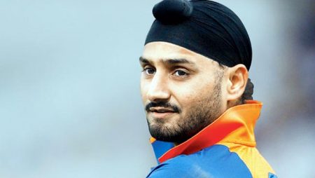 Harbhajan Singh says “They played with Virat Kohli’s ego” in T20 World Cup 2021