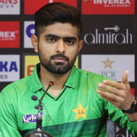 Babar Azam says “He is fighting it out and I will keep backing him” in T20 World Cup 2021