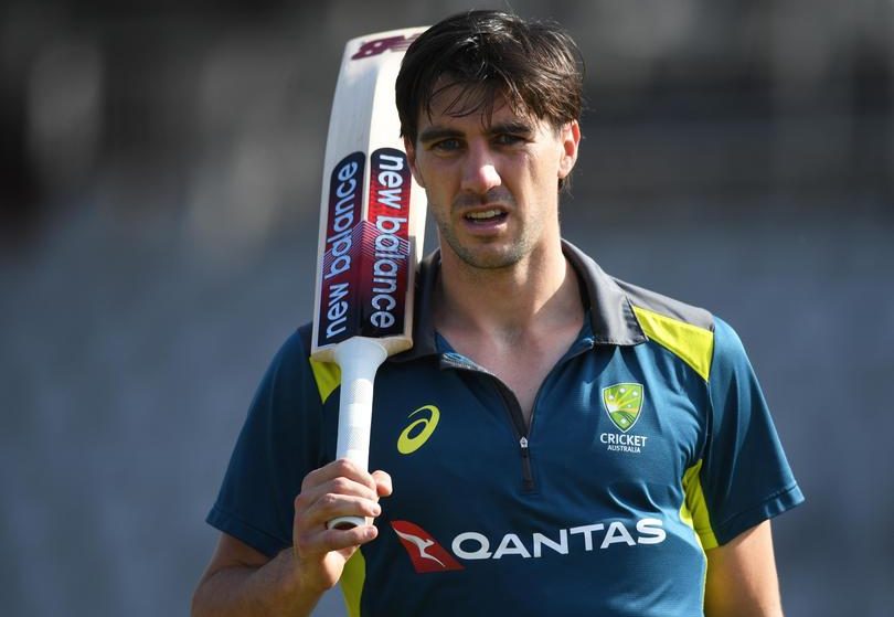 Ashes Series: Mitchell Johnson says “I believe he is deceiving himself”