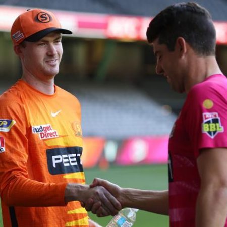 Jhye Richardson’s toe-crushing yorker secured Perth Scorchers a record fourth Big Bash League title.