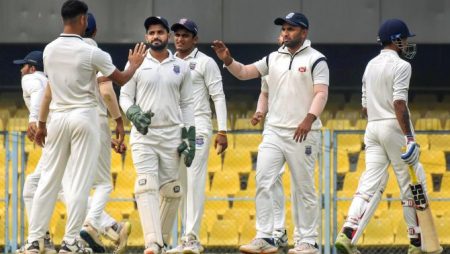 Bengal’s Ranji Trophy preparations suffer a setback after seven members test positive for covid.