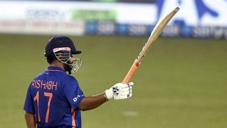 IND vs WI 2nd T20I: Rishabh Pant’s “Helicopter Shot” Against West Indies