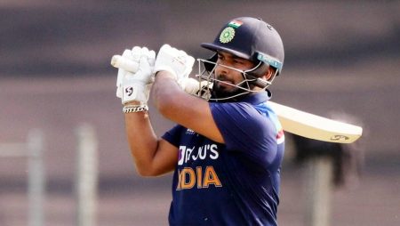 Rishabh Pant’s Best Batting Position, According to Ashish Nehra