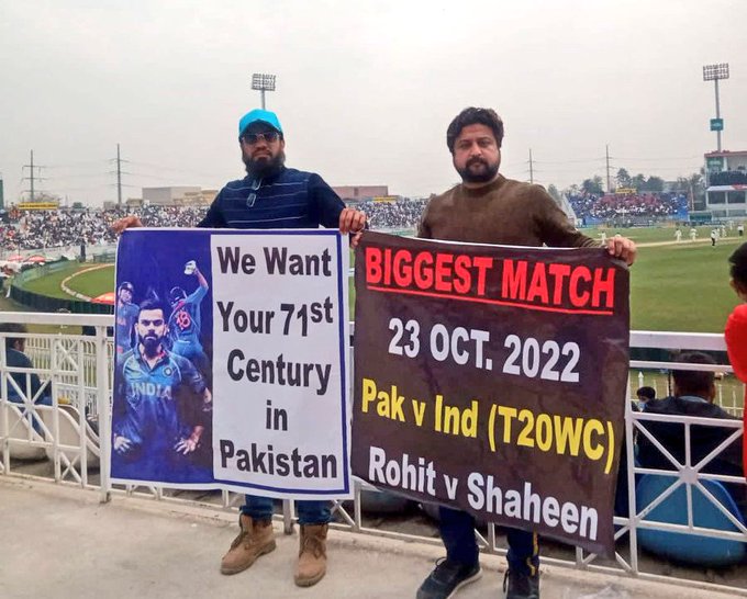 During the Rawalpindi Test, A Fan Has A Special Message For Virat Kohli