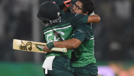 After scolding him in the first ODI, Babar Azam bear-hugs Imam