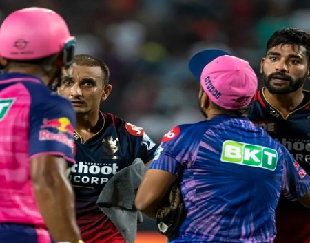 During Match 39, RCB vs RR:  Riyan Parag and Harshal Patel got into a heated argument.