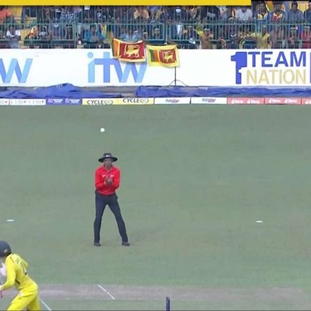 Kumar Dharmasena Goes For A Catch While Umpiring In Sri Lanka vs Australia 3rd ODI