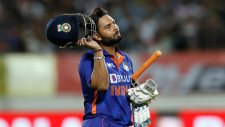 Rishabh Pant “Should Not Be Captain Anymore,” Says Former Pakistani Star