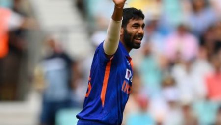 Brad Hogg emphasizes the importance of breaks for Jasprit Bumrah to get the most out of the pacer.