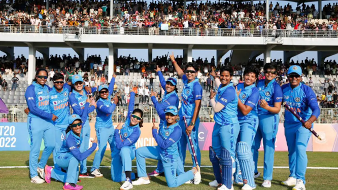 “New Era of Gender Equality”: Men and Women Cricketers Pay the Same Match Fee