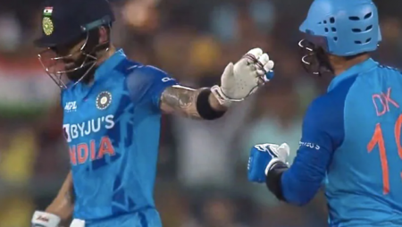 Watch: Virat Kohli, batting on 49, requests that Dinesh Karthik keep the strike for the final two balls.