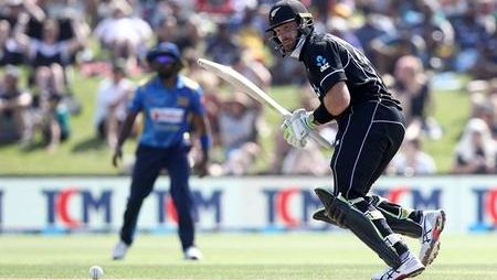 For BBL 12, Martin Guptill joins the Melbourne Renegades.
